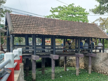 Cầu ngói trăm tuổi ít người biết ở Ninh Bình, người dân coi như "báu vật"