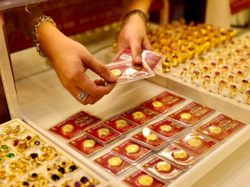 Giá vàng giảm mạnh