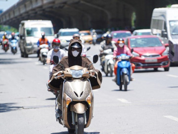 Hà Nội bắt đầu nắng nóng, cảm nhận 42 độ C: Đã vào Hè hay chỉ là đợt nóng sớm?