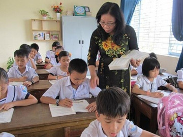 Quy định mới về nghỉ hưu ở tuổi cao hơn đối với nhà giáo