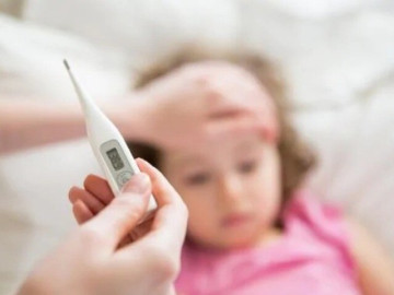 Tay chân miệng vào mùa dễ lây lan, nhận diện nguy cơ và cách phòng bệnh cho trẻ