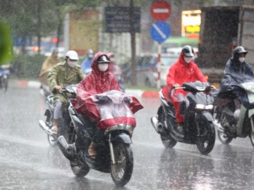 Miền Bắc bao giờ hứng chịu những trận mưa như trút nước sau những ngày nắng nóng?