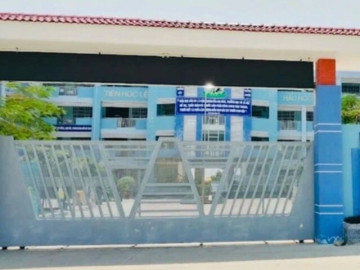 Vụ cô giáo bị tố phạt học sinh bằng kim tiêm: Sáng nay, đưa 5 học sinh đi xét nghiệm máu