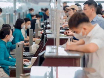 Giá vé máy bay dịp lễ 30/4 - 1/5 nhiều chặng vượt 4 triệu đồng