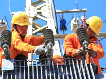 Giá điện buổi tối cao nhất lên tới 5.422 đồng/kWh, áp 6 ngày trong tuần