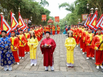 Người Việt Nam làm lễ cúng giỗ Tổ Hùng Vương từ khi nào?