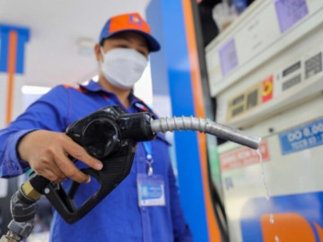 Giá xăng dầu hôm nay 27/4: Thế giới tiếp đà tăng