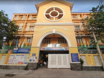 Vụ nghi ngộ độc thực phẩm ở TPHCM: 46 học sinh nhập viện, kiểm tra đơn vị cung cấp suất ăn