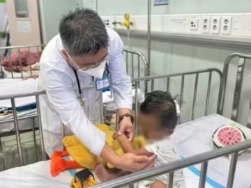 Giáo dục làm cha mẹ với nhóm gia đình có nguy cơ bạo hành trẻ