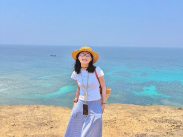 Khách Hà Nội ra đảo miền Trung ngày "cháy phòng", có cuộc gặp cả đời không quên
