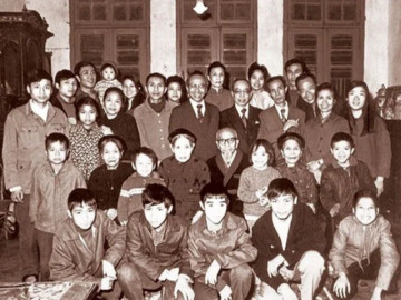 Tin tức - Chủ tiệm vàng nức tiếng Hà thành dạy 8 con thành tài, 4 người là giáo sư