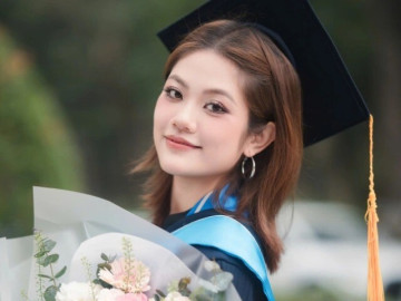 Nữ sinh tốt nghiệp sớm với bảng điểm toàn A