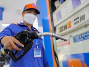 Giá xăng dầu hôm nay 1/6: Tăng nhẹ phiên đầu tuần
