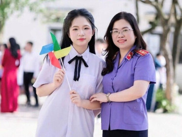 Nữ sinh Hà Tĩnh giành thủ khoa lớp 10 chuyên Anh, từng đạt IELTS 8.5 ở tuổi 14
