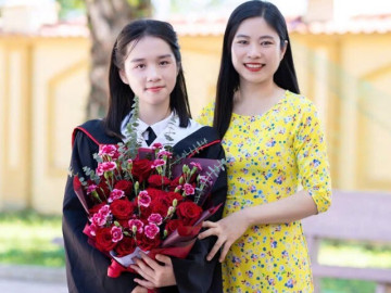 Cô học trò mê sách ở vùng núi Hà Tĩnh chinh phục ngôi vị thủ khoa chuyên Văn