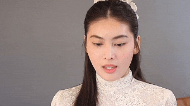 Á hậu Ngọc Thảo tái hiện màn khấn nguyện trong bộ phim trăm tỷ