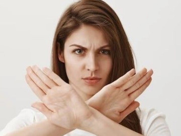 7 kiểu phụ nữ âm thầm phá vỡ hạnh phúc gia đình mà nhiều người không nhận ra