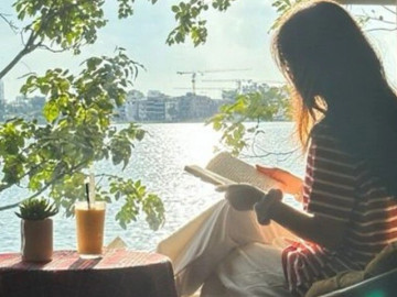 'Lãi suất kép' của phụ nữ: Đầu tư đúng, càng lớn tuổi càng trở nên đắt giá