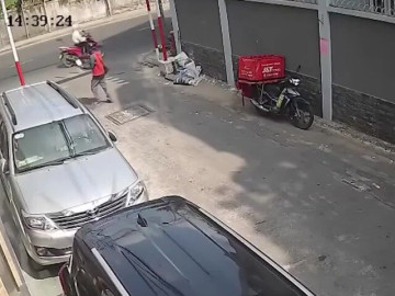 Bắt kẻ trộm xe máy của shipper