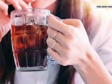 Bé gái 12 tuổi thủng ruột nghiêm trọng vì thói quen phổ biến của giới trẻ