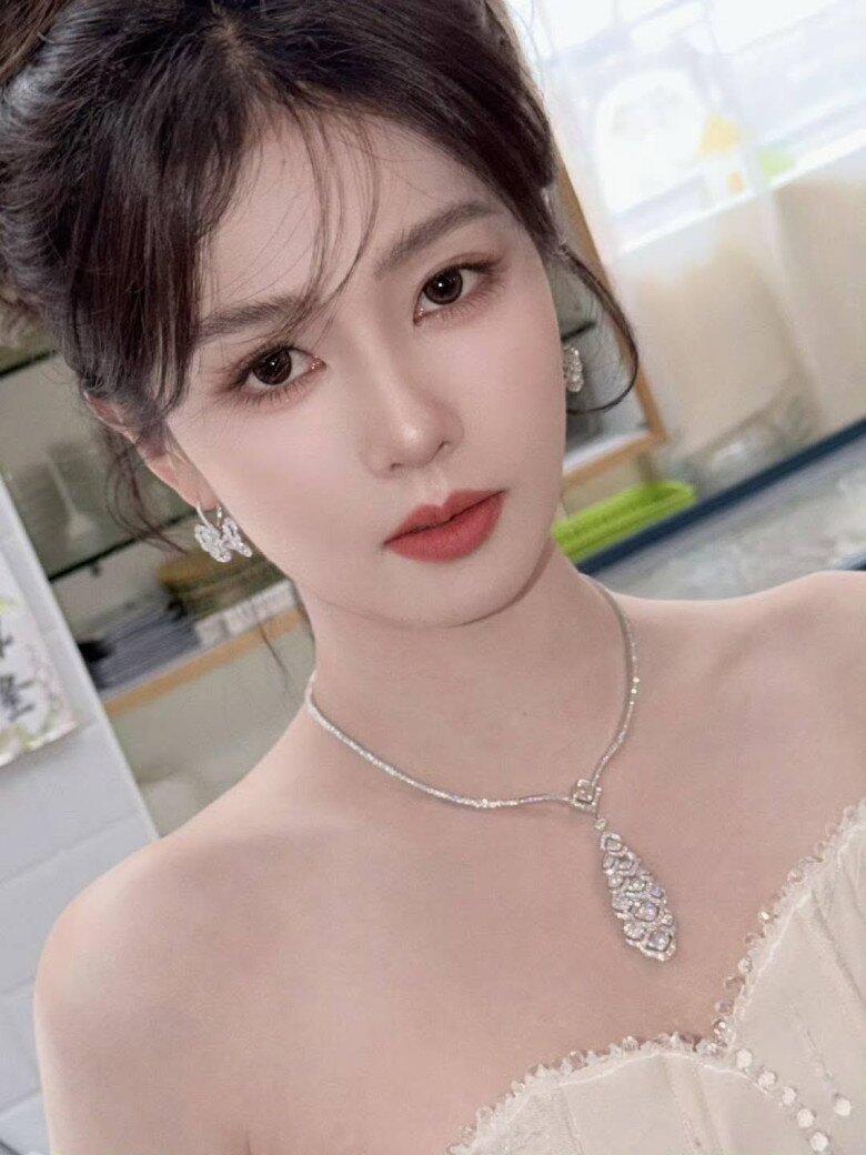 Sau khi Bạch Lộc khởi kiện, công chúng càng tò mò về tính thực hư của các tin đồn liên quan.