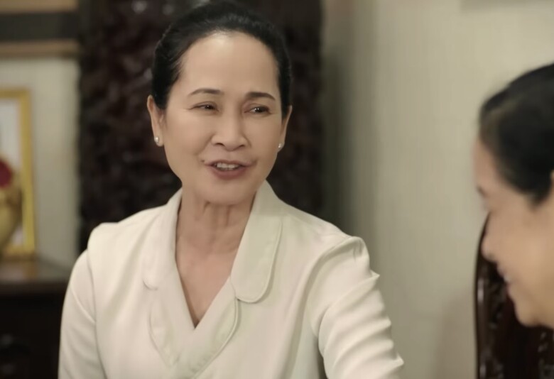 Bà Hạnh đón tiếp nồng nhiệt.