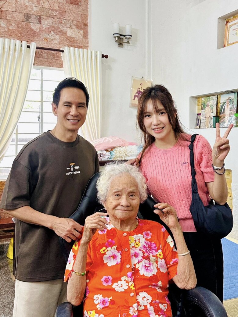 Lý Hải có tuổi thơ cơ cực, bán hàng từ 7-8 tuổi.