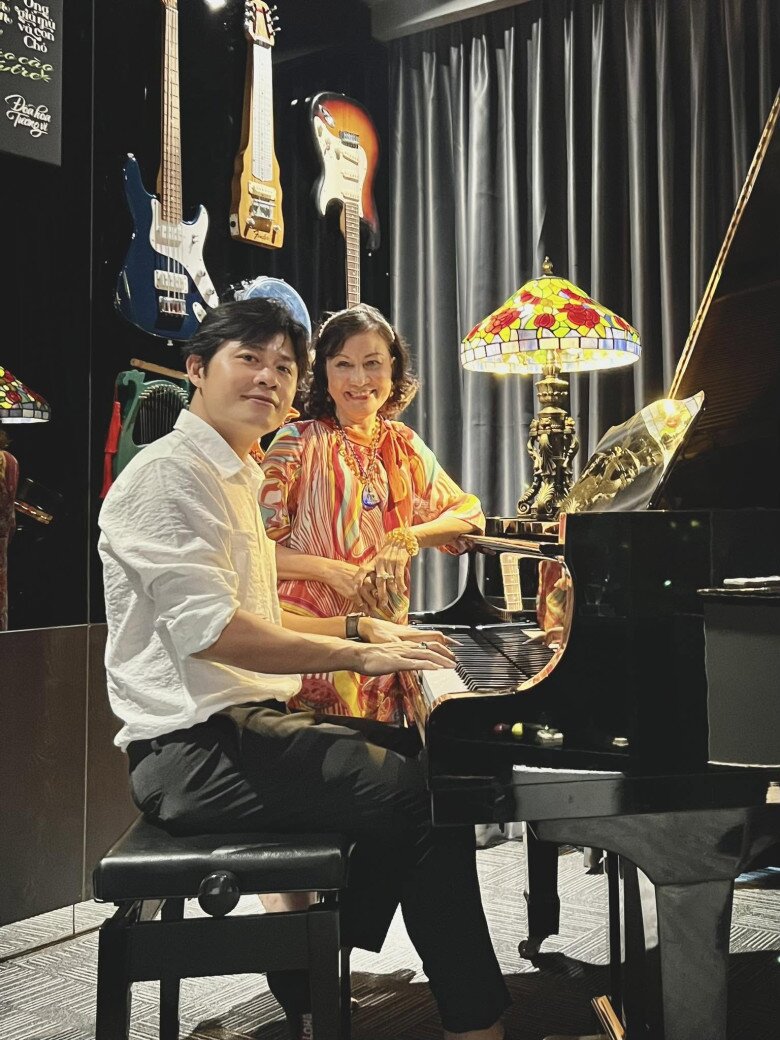 Khi đã làm cha, anh càng biết ơn người mẹ quá cố.
