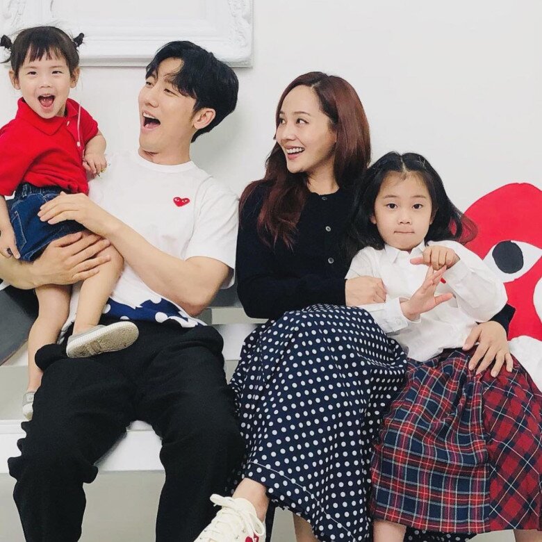 Ngay cả khi Eugene khuyên chồng cứ ra ngoài chơi, Tae Young vẫn thích ở nhà dành thời gian cho các con hơn.
