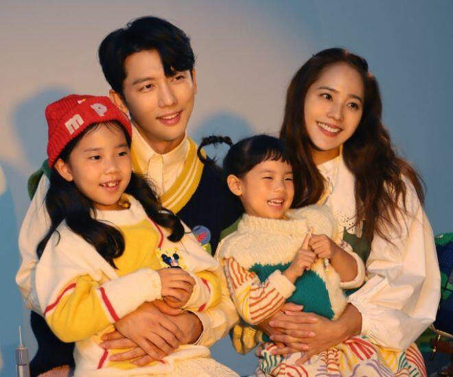 Ki Tae Young được khán giả Hàn Quốc ưu ái gọi với biệt danh “ông bố quốc dân”.