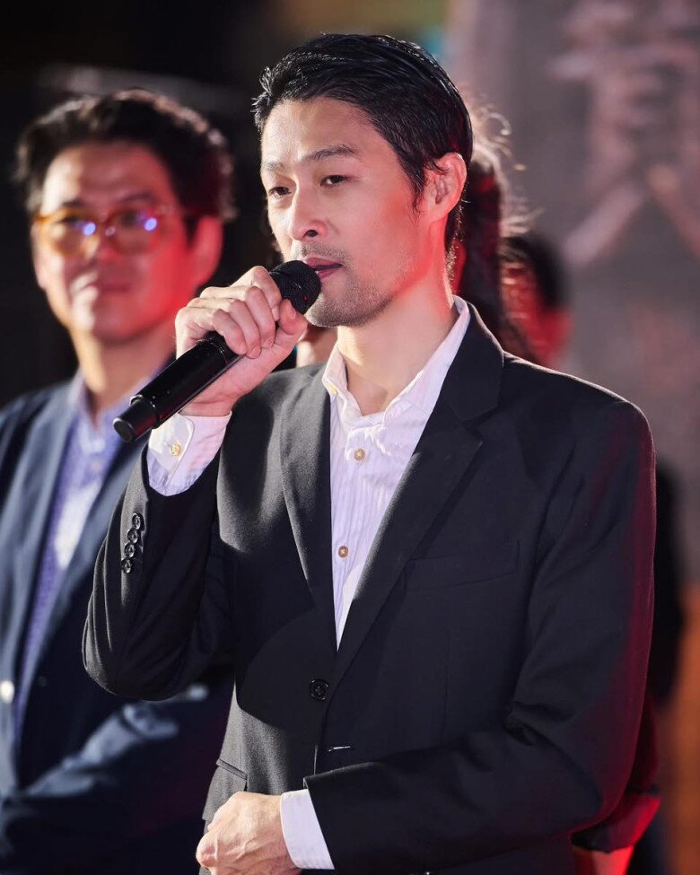 Johnny Trí Nguyễn tái xuất với bộ phim Hộ Linh Tráng Sĩ.