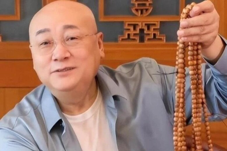 Hồi tháng 10/2025, Trì Trọng Thuỵ thường xuyên livestream bán hàng.