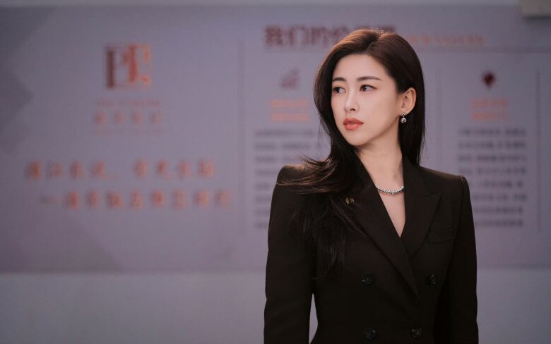 Diễn xuất của người đẹp sinh năm 1984 được khen là vừa tinh tế vừa trưởng thành.