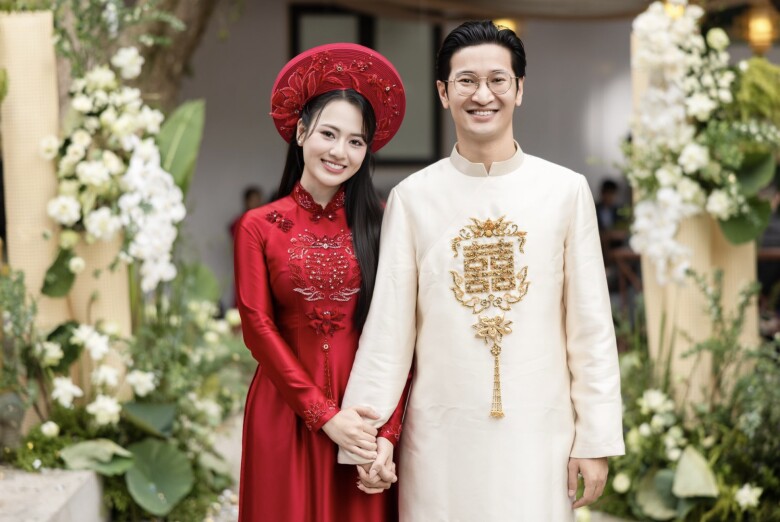 Cả hai vừa tổ chức đám hỏi hôm 7/3.