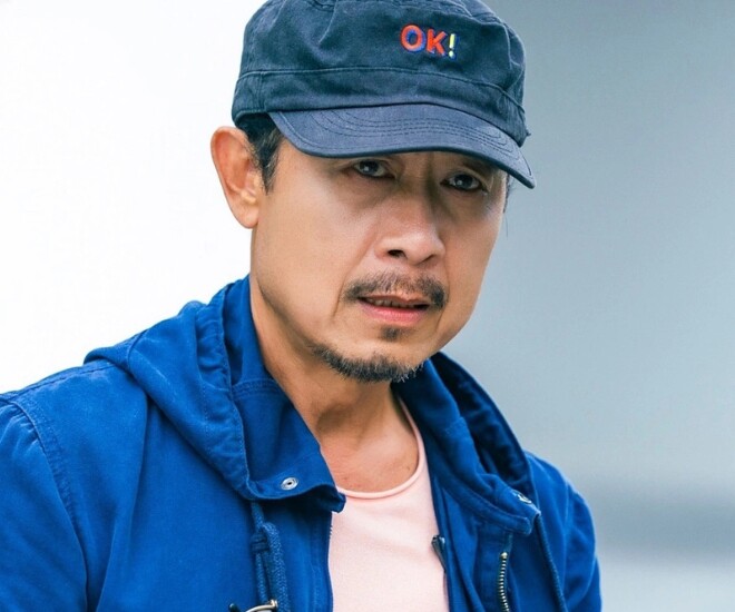 Tạo hình nhân vật đạo diễn Tâm OK của Vân Sơn.