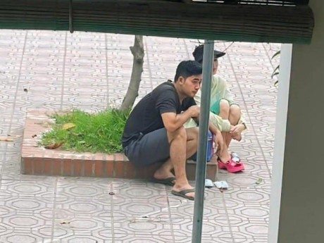 Cô giáo mầm non bắt trọn khoảnh khắc thú vị của vợ chồng nam diễn viên "đóng vai công an nhiều nhất VTV"