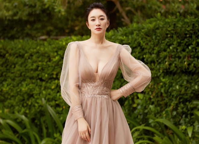 Lý Tiểu Nhiễm nổi tiếng trên show vì tính cách thẳng thắn, chẳng sợ ai.