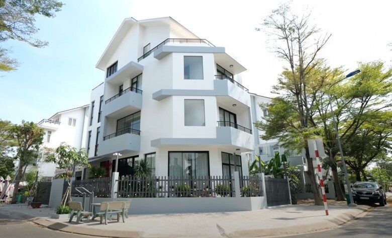 Biệt thự 2 mặt tiền Lan Ngọc xây để báo hiếu bố mẹ.