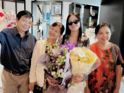 Giải trí - Nữ ca sĩ Việt xinh đẹp có gia thế đặc biệt: Cả nhà làm nghệ thuật, bố ruột là NSND - nguyên Hiệu trưởng