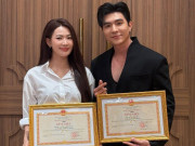 Giải trí - Cặp "Thiếu tá - Trung tá" trên VTV vừa nhận Bằng khen của Bộ trưởng Bộ Quốc phòng: Có tướng phu thê, khán giả "đẩy thuyền"