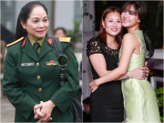 Giải trí - Nữ NSND mang hàm Đại tá tiết lộ: "Mẹ Văn Mai Hương đến gặp tôi, bảo nó sợ bà quá"