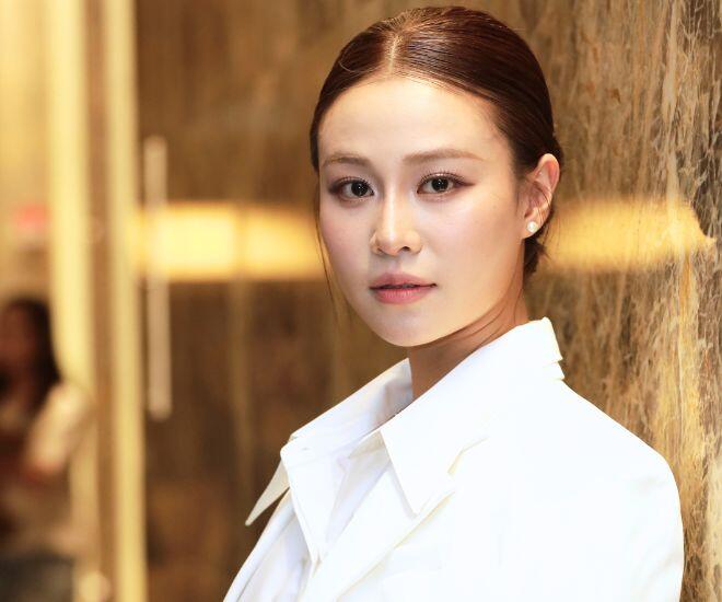 Quỳnh Châu tại họp báo ra mắt phim mới.