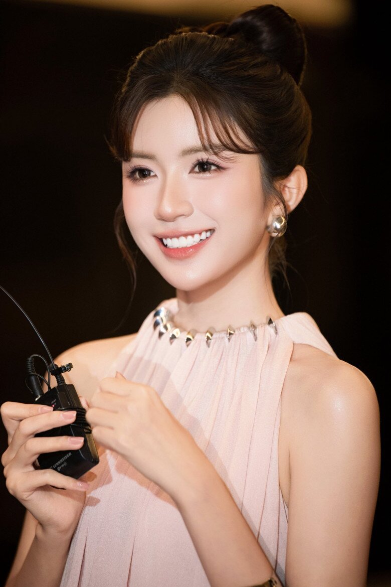 Ngọc Huyền tự hào vì có người chồng vừa mềm mỏng, vừa có sự mạnh mẽ, cứng rắn.