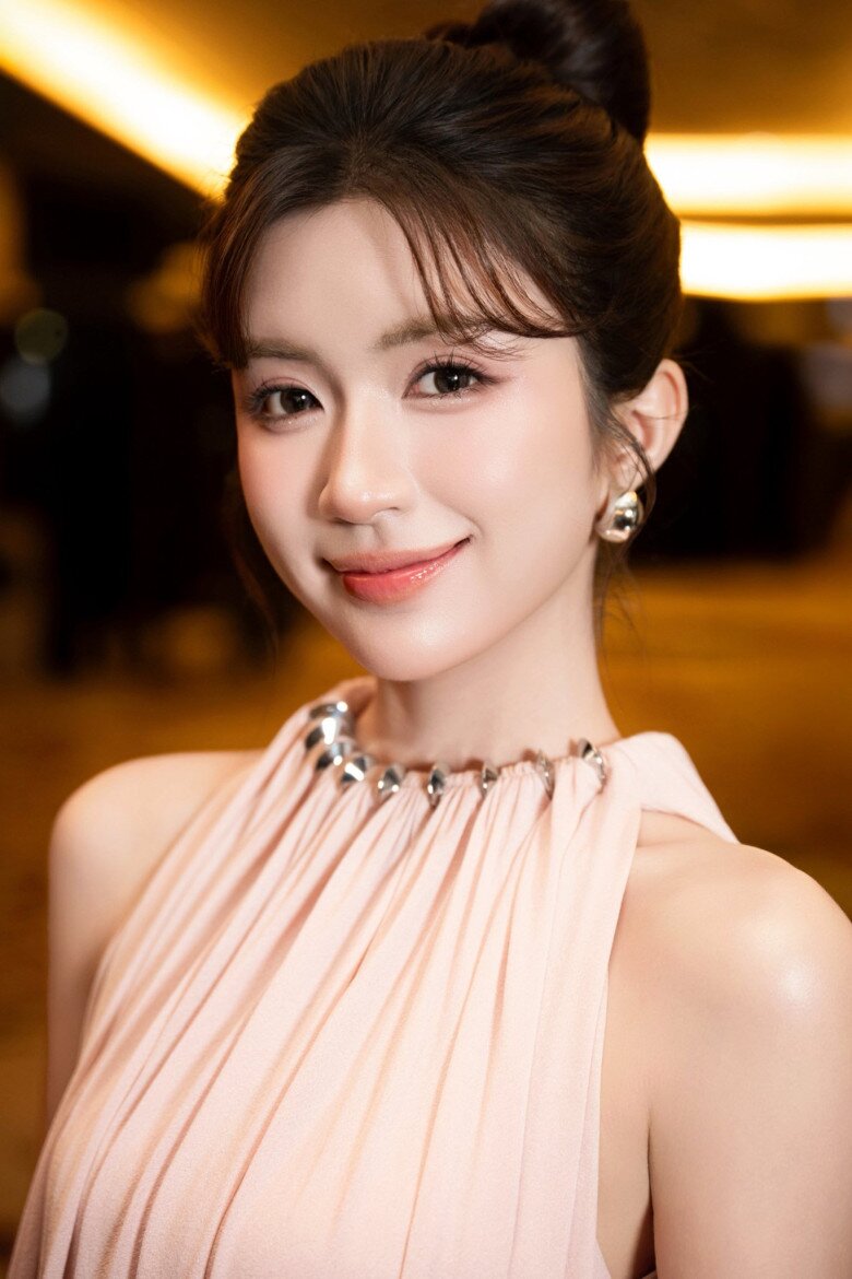 Ngọc Huyền cho biết, chồng chính là người đã cảm hoá cô.
