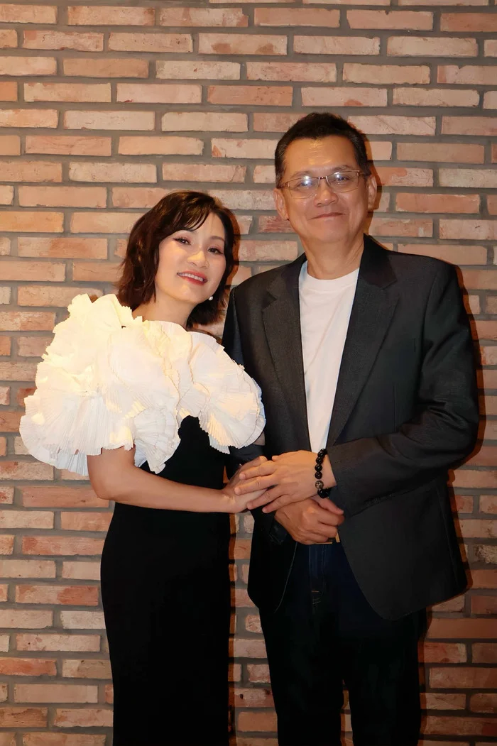 Chỉ có Hồng Đào là người hiếm hoi Hữu Châu cho phép quát nạt anh.