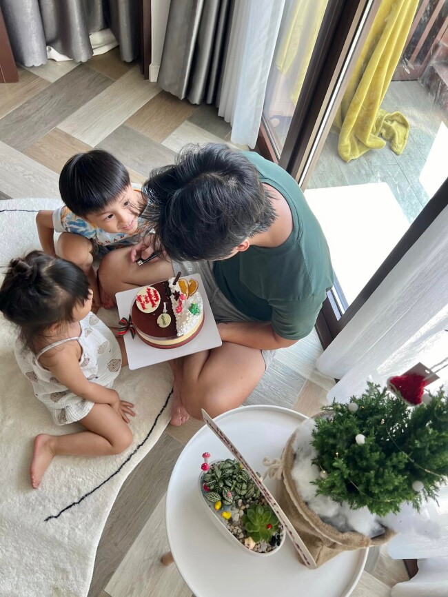 Hành trình lớn lên cùng con của Ngọc Trai được rất nhiều khán giả yêu thích.
