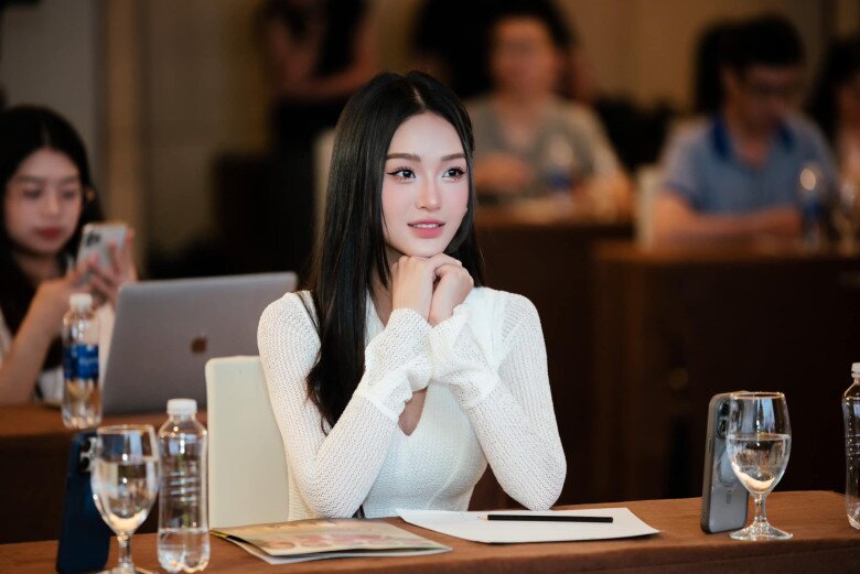 Cù Thị Trà quan niệm mỗi dự án sẽ mang đến những bài học kinh nghiệm khác nhau nên cô không kén vai.