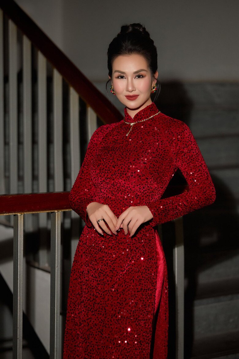 Võ Hạ Trâm là nữ ca sĩ đa tài của làng nhạc Việt.