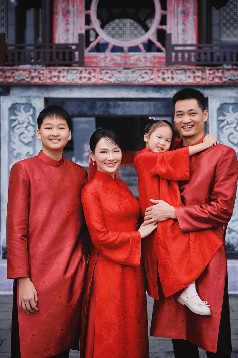 Gia đình hạnh phúc của Bảo Thanh và ông xã Đức Thắng.