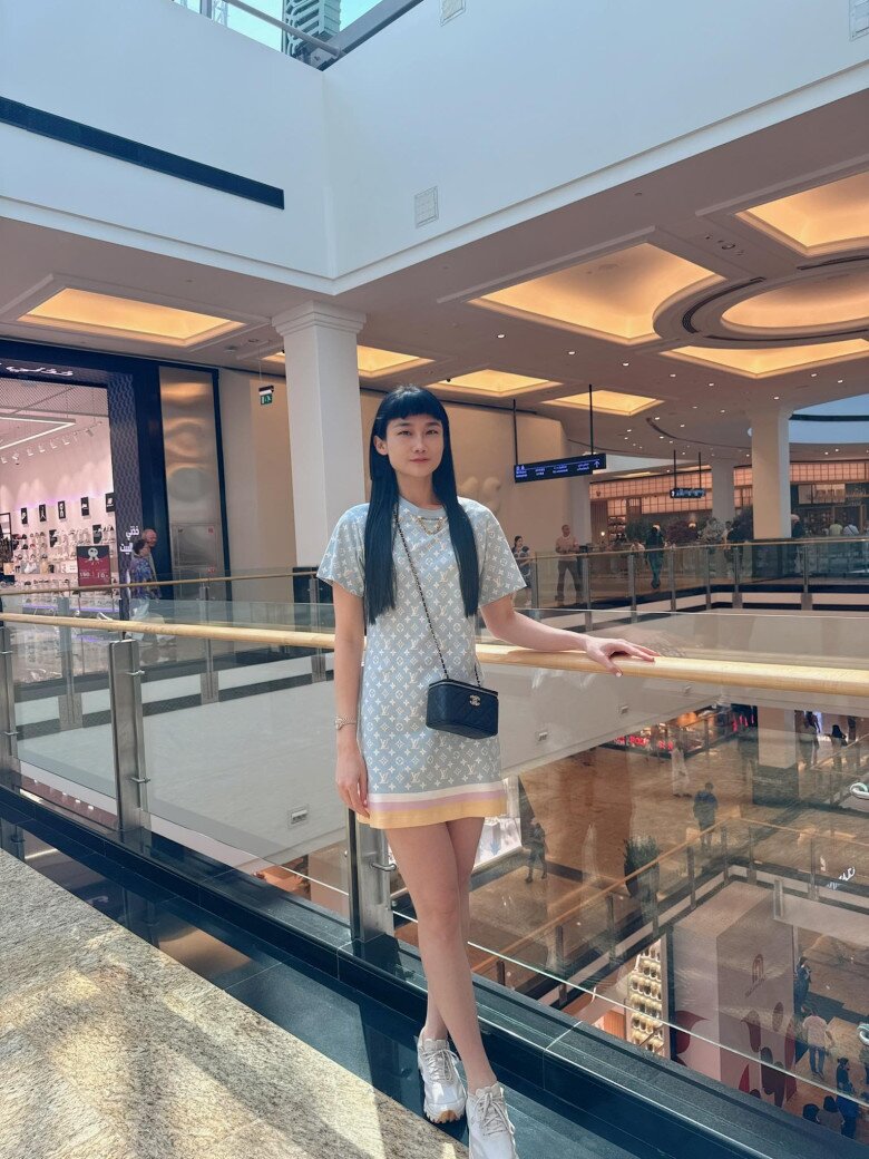 Vợ chồng Kha Mỹ Vân từng tậu căn hộ cao cấp trị giá 23 tỷ đồng ở xứ vàng Dubai.